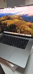  1 MacBook pro 16 inch 2023, M2 pro, 512GB  SSD