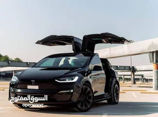  1 تسلا x لون أسود دفع رباعي 7 مقاعد جلد بحالة الوكالة