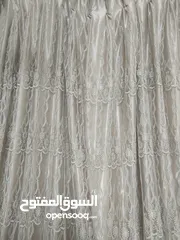  7 كنب 8مقاعد مع اربع برادي وطاولة خشب وسط