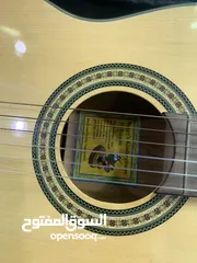  8 جيتار الماني احترافي ‏Voggy’s Kindergitarre بحالة ممتازة وجودة رائعة.