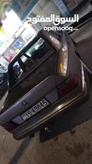  3 قابل للتفاوض E200 Mercedes