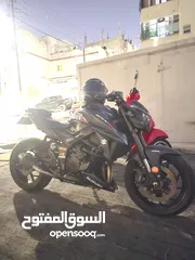  3 Suzuki GSX-S 750cc