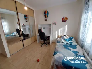  7 شقة مفروشة للإيجار 190 م2 ( Property 38982 ) سنوي فقط