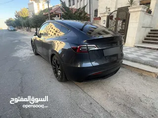  2 تسلا مودل  Y  بيرفورمنس  ( 2021.)  ‏Tesla Model Y Performance