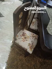  5 اثاث مستعمل بحالة الجديد حالته ممتازه.
