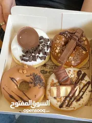  13 (رشة سكر)بتوفر توزيعات حلو للمناسبات دونات بأفخم الزينه  تشيز كيك لوتوس كريب