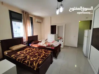 1 استديو مفروش صغير للإيجار – الطيرة  قرب حديقة الزيتونة