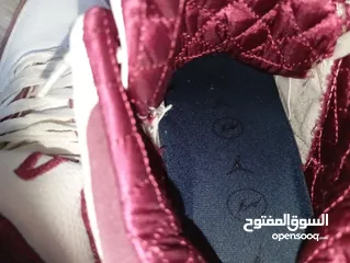  5 اي بوت نمرة 40.5 بس ب 11 والباقي 13