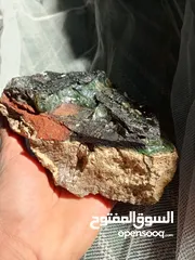  8 حجر زمرد خام