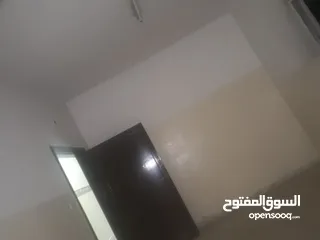  3 منزل مستقل ثلاثة طوابق  موقع مميز في ماركا الشمالية حي العبدلات