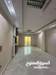  2 شقة للايجار سكني او اداري بجوار الجامعة الامريكية