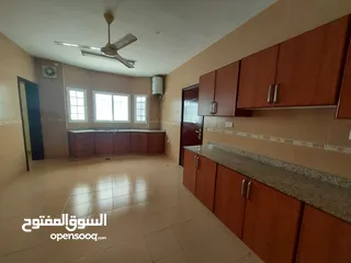  5 4 Bedrooms Villa for Rent in Al Hail REF:878R