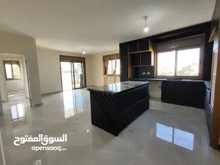  1 فرصتك للسكن في موقع مميز – عين منجد – إطلالة بانورامية