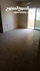  1 شقة أرضية للبيع في الجاردنز بسعر مميز