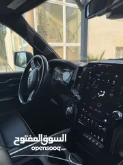  18 Dodge Ram 1500 Hemi / Laramie Trim 2020 (للبيع)