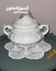  19 نوادر زجاجية وسيراميك قديمة من الستينات ، لطفا اقرأ الوصف.