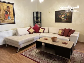  4 شقة مفروشة وجميلة  للإيجار في ضاحيه الامير راشد 