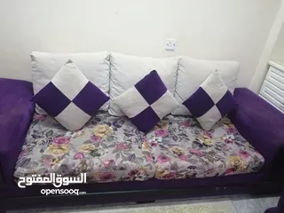  4 غرفة جلوس بحالة جيدة