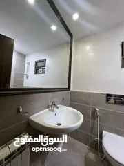  22 شقة فارغة للايجار 4نوم منطقة مميزه قرب المعمدانية 7000 سعر