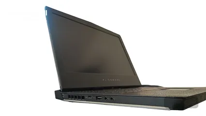  4 Dell Alienware 15 R3 laptop