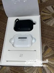  1 Airbuds Pro