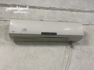  7 طاولة بلياردو امريكي برونزيك شبه جديدة بطولكرم .