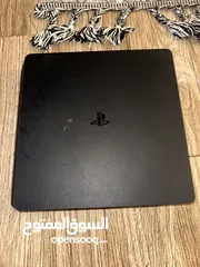  1 نضيف جدآ Playstion 4 استعمال خفيف