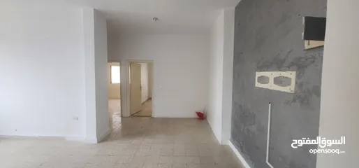  15 شقه في عماره للبيع حي عدن / جبل النصر قرب مسجد ناصر داود نصر الله