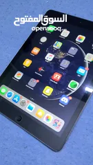  4 Apple iPad air in perfect condition