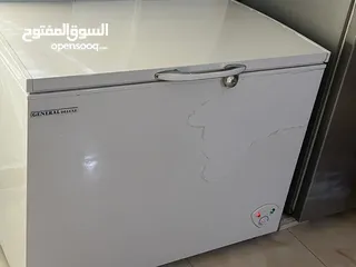  3 فريزر بطح للبيع بحاله الوكاله جلاتينه عليه واقتصادي بسحب الكهرباء