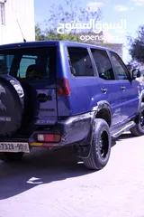  5 نيسان تيرانو
