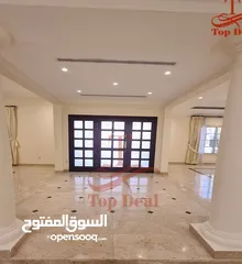  8 للإيجار فيلا فخمة  في الجنبية For rent a luxury villa in Janabiyah
