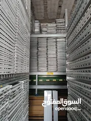  11 رفوف صناعية وتجارية
