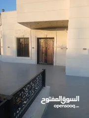  17 قطع اراضي المستنده الطبقه والمستنده موقع مميز لقطه 27500 يوجد فيلا بالبيضاء الأرض 500 البناء 240 متر