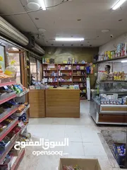  8 مخازن للايجار