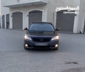  2 Kia للبيع للتواصل عبر الرقم