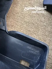  4 قطع هوندا انسايت (دلايات خلفي ، كيبل صندوق ، فصالات غطاء خلفي ،شعار هايبرد، شعار انسايت) اصلي وكاله