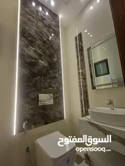  17 شقه فاخره للايجار لم تسكن خلدا