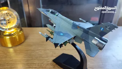  2 نموذج طائرة حديد F16
