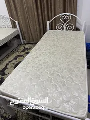  2 لللبيع اغراض شقة لدواعي السفر بحالة جيده