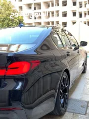  3 BMW G30 2022 530i M