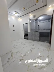  5 عماره 3دور حجر 3شقق وفتحه السعر 37مليون صنعاء دارس بعد جوله مصعب