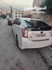  6 تويوتا بريوس 2015