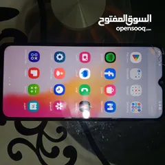  4 هاتف للبيع