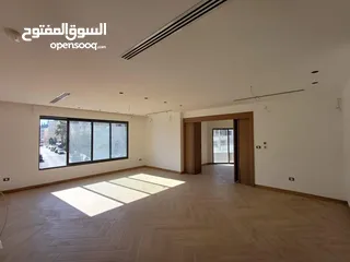  9 شقة فاخرة لم تسكن بعد