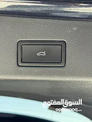  17 VOLKSWAGEN ID4 PRO