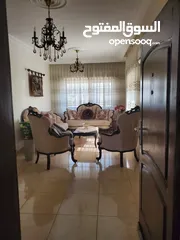 2 شقه طابقيه بمنطقه الروابي للبيع