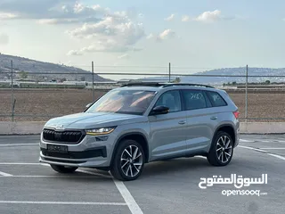 26 سكودا كودياك Sport Line  فل الفل فتحة سقف بانوراما 200 حصان  4x4- /2022  دفع رباعي 6+1