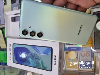  10 مستعمل ايام Samsung M55 5G رام 16 جيجا 256 أغراضة والكرتونه الأصلية متوفر توصيل