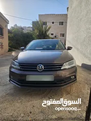  1 جتا 2015 فل إضافات مع فتحة سقف. السيارة موجودة برام الله. سعر حرق.